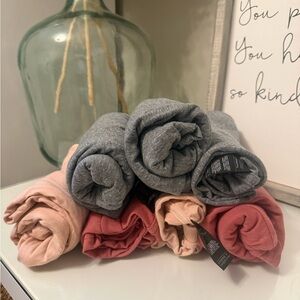 11 Brand New Anvil Brand Blank T-shirt’s.  
Perfect for crafting.